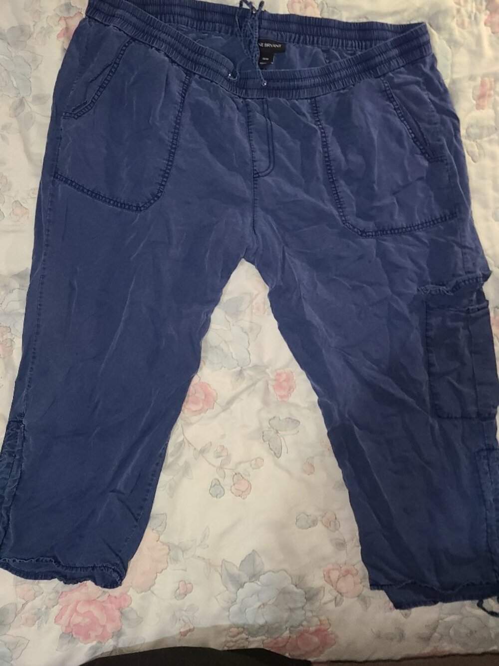 Lane Bryant Cargo Capris Women's 22/24 Blue Lyocell Drawstring Waist